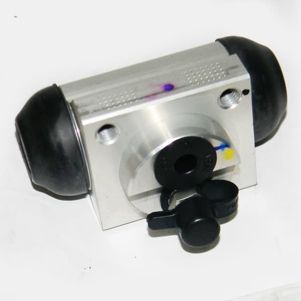 Cilindro freno trasero orig tracker 13/