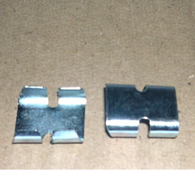 GRAMPA METAL FIJACION VIDRIO OPTICA FIAT SPAZIO
