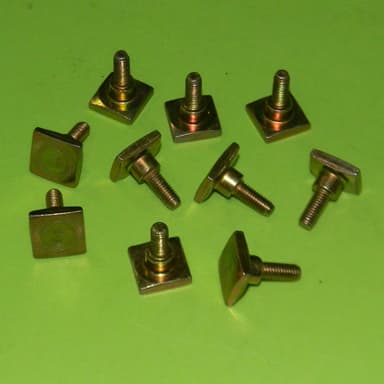 GRAMPA FIJACION METAL BULON MOLDURA BAUL DUNA