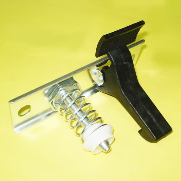Cerradura capot superior fiat uno 2010/