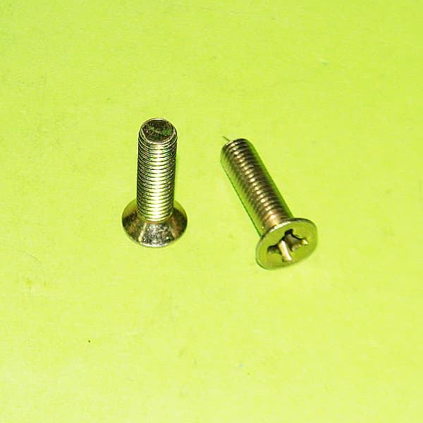 Tornillo (227) reten puerta 128