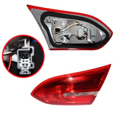 FARO TRASERO DER ORIG TAPA BAUL FOCUS 15/ 4 PTAS