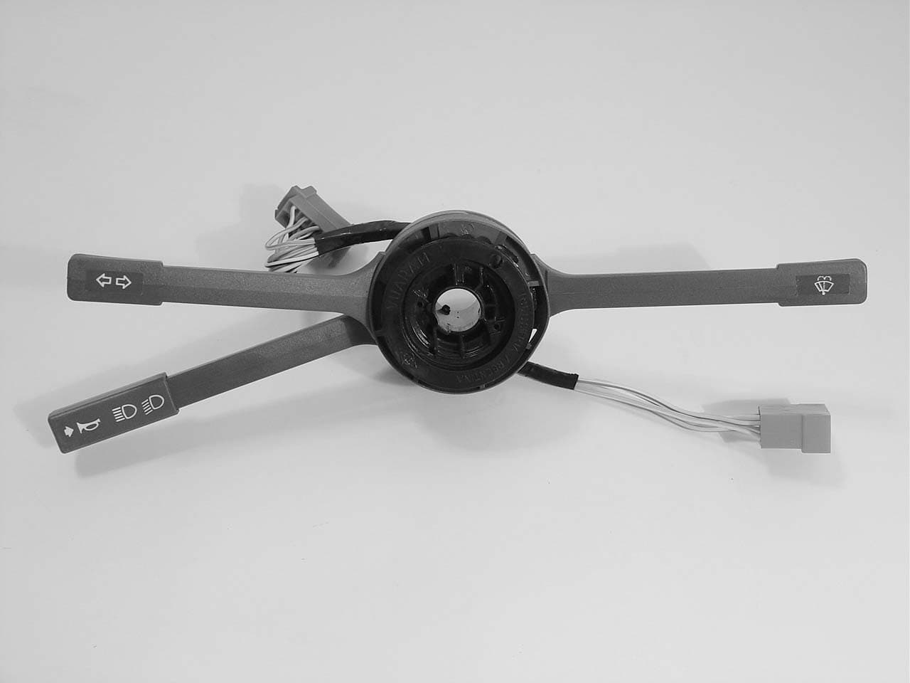 Llave de luces l/p bocina v0039 m/90 504