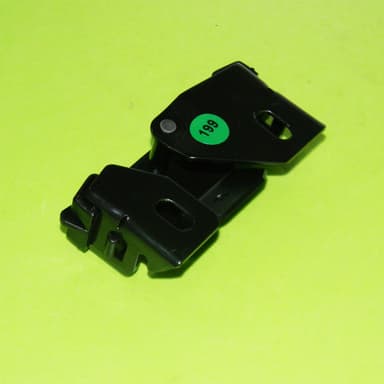 RETEN PORTON TRASERO ORIGINAL (S/ALARMA)     206