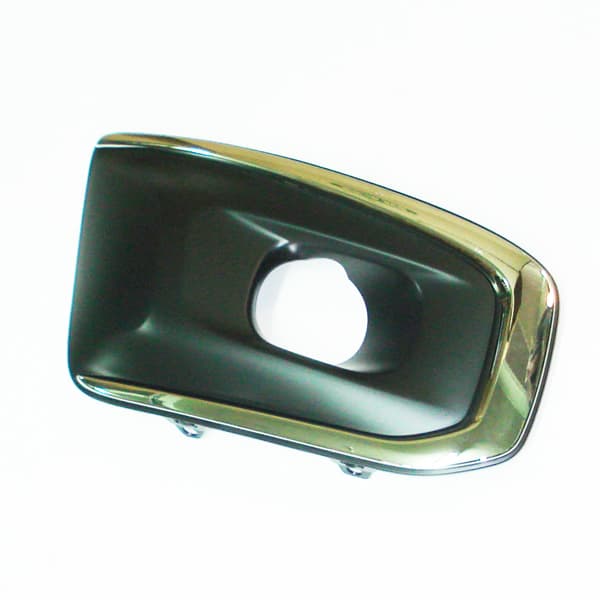 Embellecedor faro auxiliar derecho original 3008