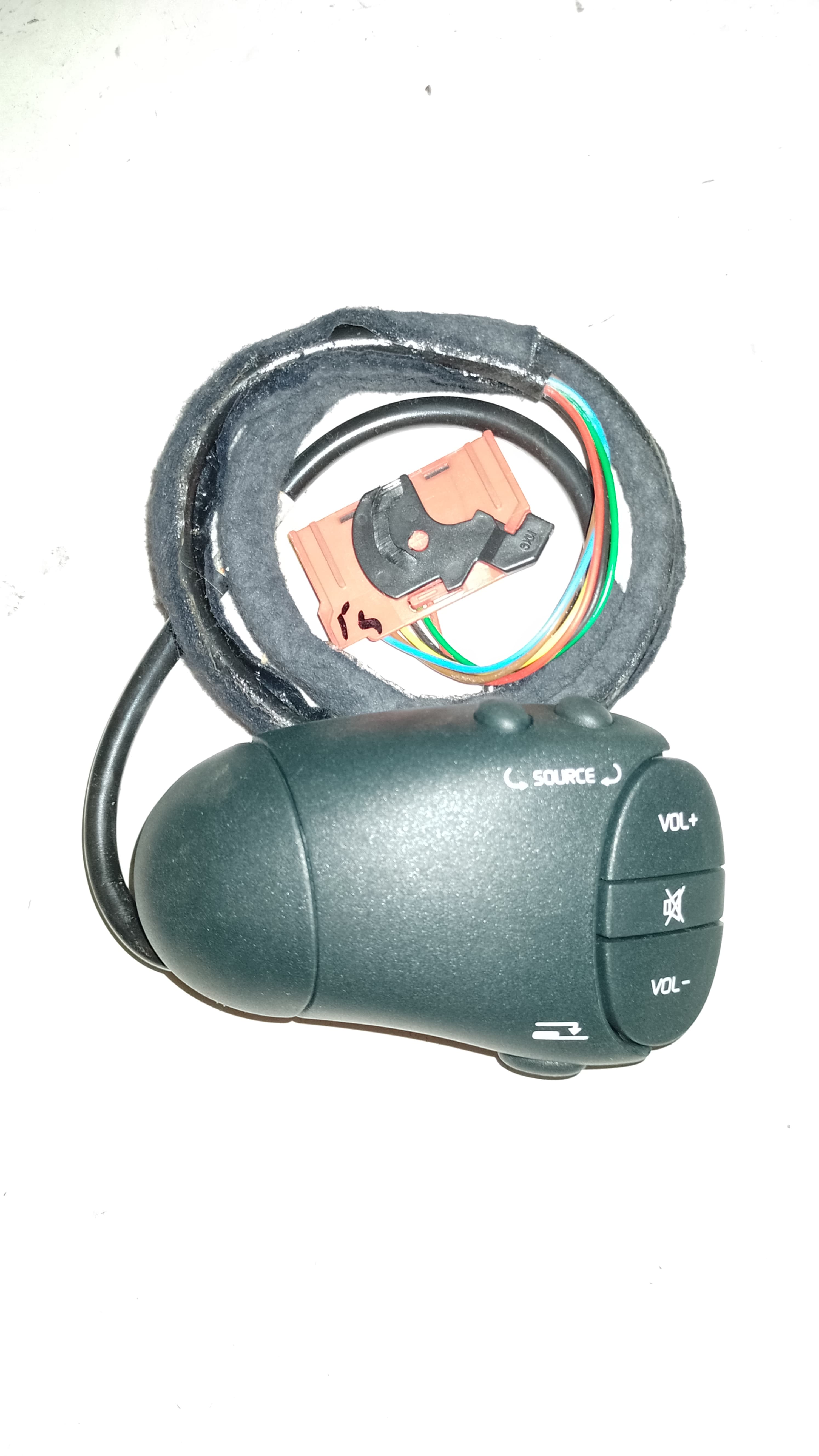 Comando satelital stereo orig megane