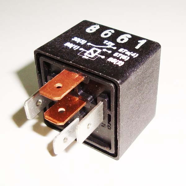 Relay accesorios 5t (8661) r-19/kangoo/megane