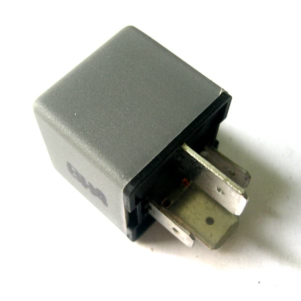 Relay contacto *gris* (9163)-dze-polo/golf/bora